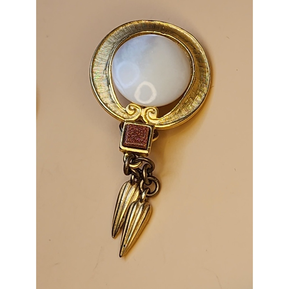 46 Yr Old CHASE ADAMS Mother Of Pearl & Semi-Precious Goldstone Clip-On Earrings - Picture 2 of 7